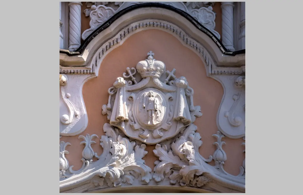 Palatul Rimanóczy K. jr. - Reședința Episcopiei Ortodoxe Române, din Oradea Palatul Rimanóczy K. jr. - Reședința Episcopiei Ortodoxe Române, din Oradea