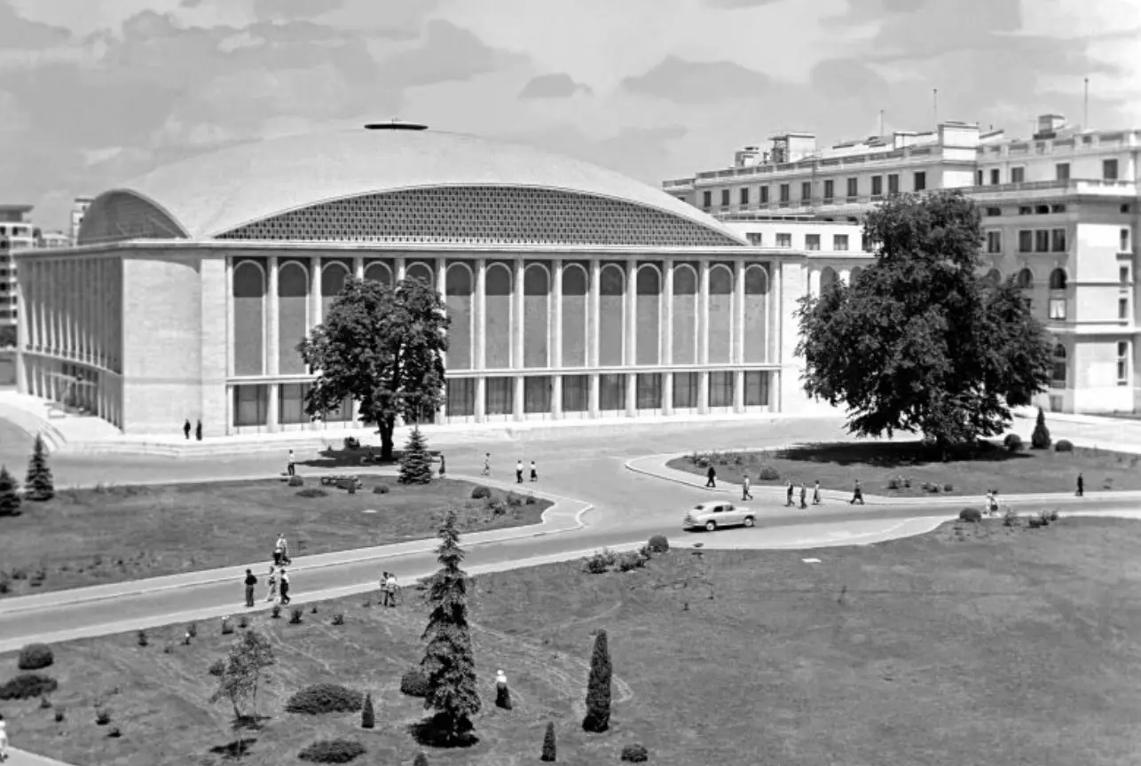 Sala Palatului din București, str. Ion Câmpineanu Sala Palatului din București, str. Ion Câmpineanu