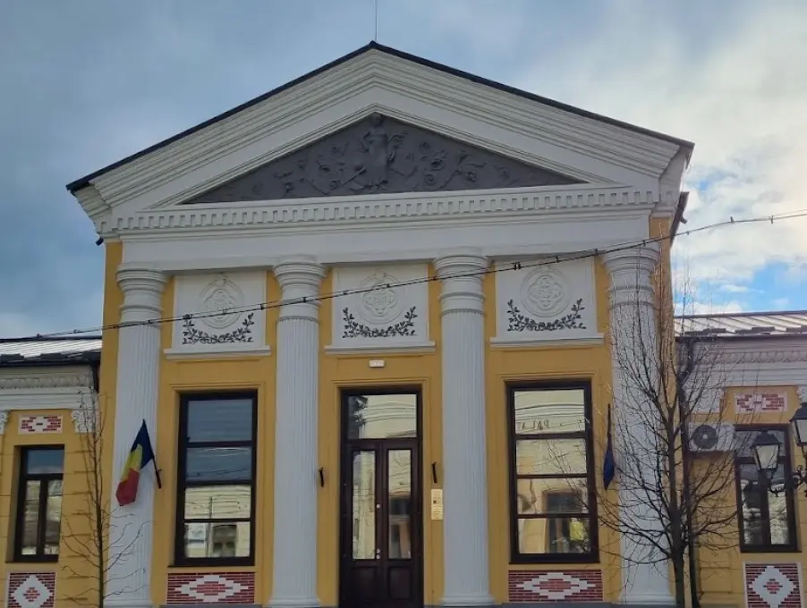 Casa de Cultură Alexandru Giugaru din Huși, Vaslui