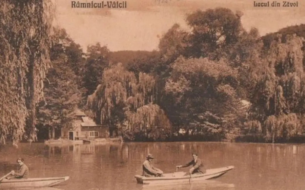 Monumentul domnitorului Barbu Știrbei din Râmnicu Vâlcea, Parcul Zăvoi
