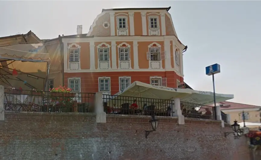 Case vechi din Sibiu, piața Huet