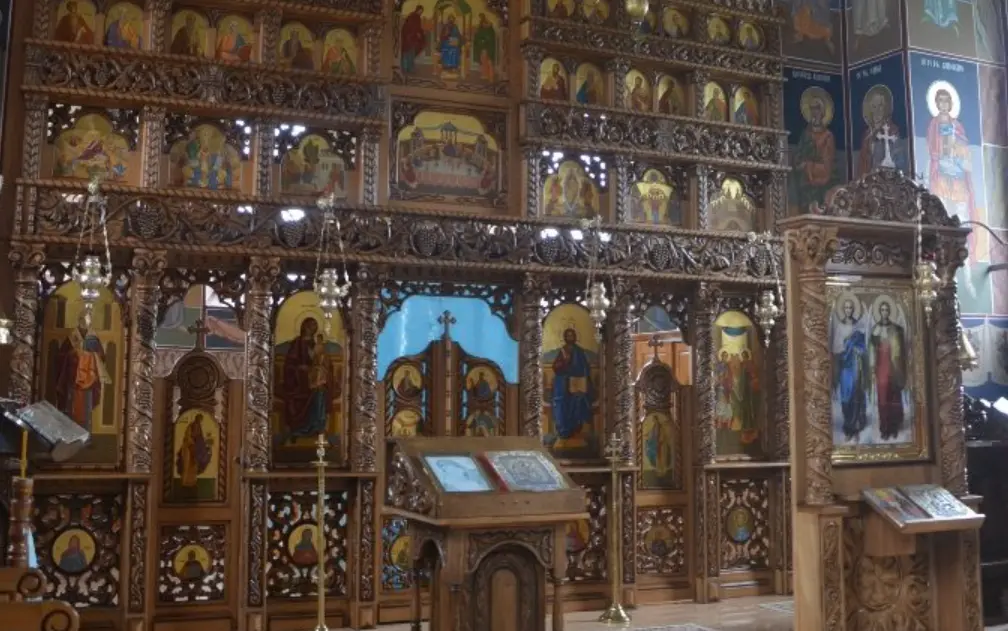 Schitul „Sfinții Arhangheli” Roșia, Arad