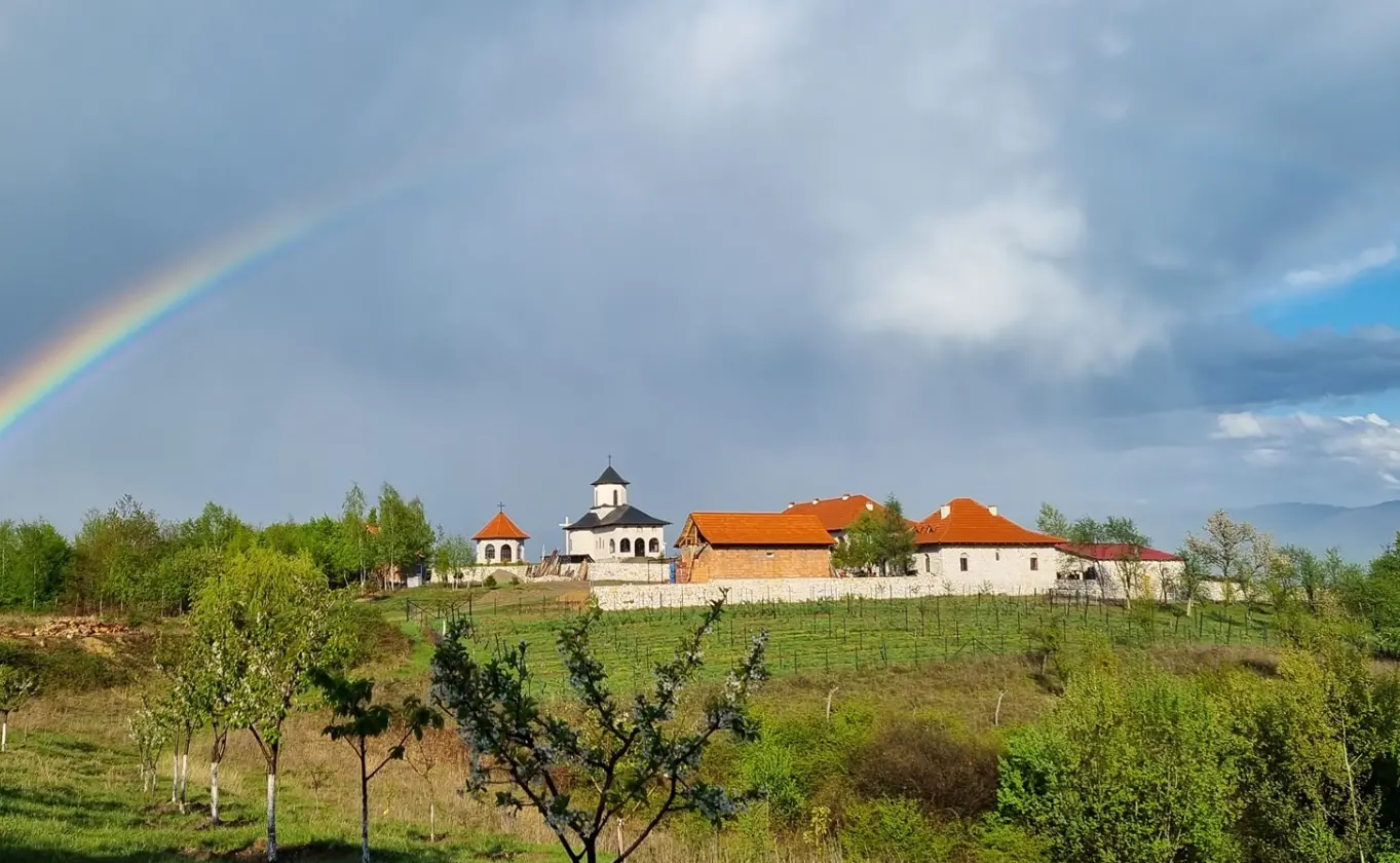 Schitul Înălțarea Sfintei Cruci – Petroșnița, Caraș-Severin