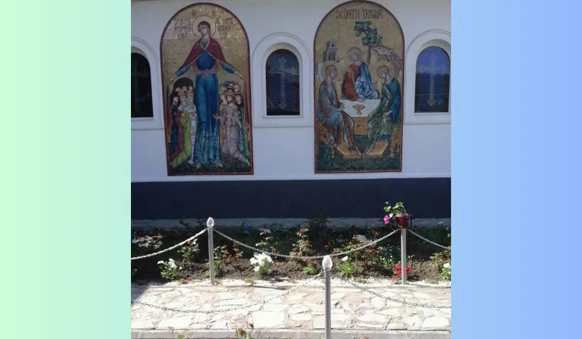Mănăstirea Sfânta Treime, Strâmba, Gorj