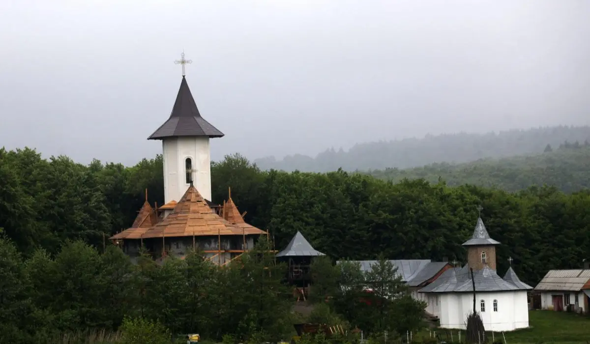 Schitul Păstrăveni, Neamț