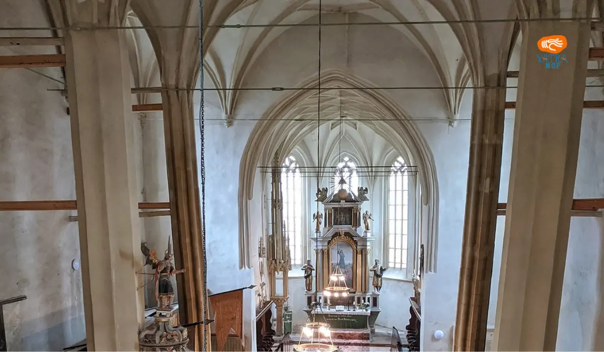 Biserica fortificată din Moșna