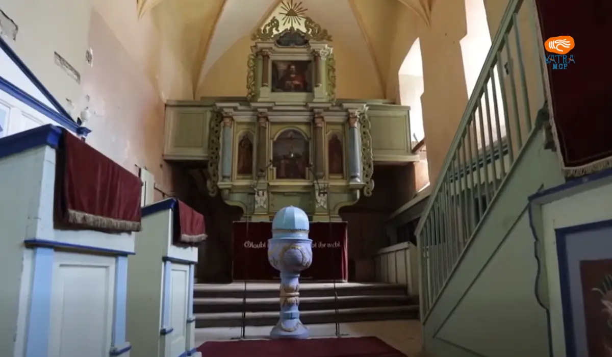 Biserica fortificată din Movile