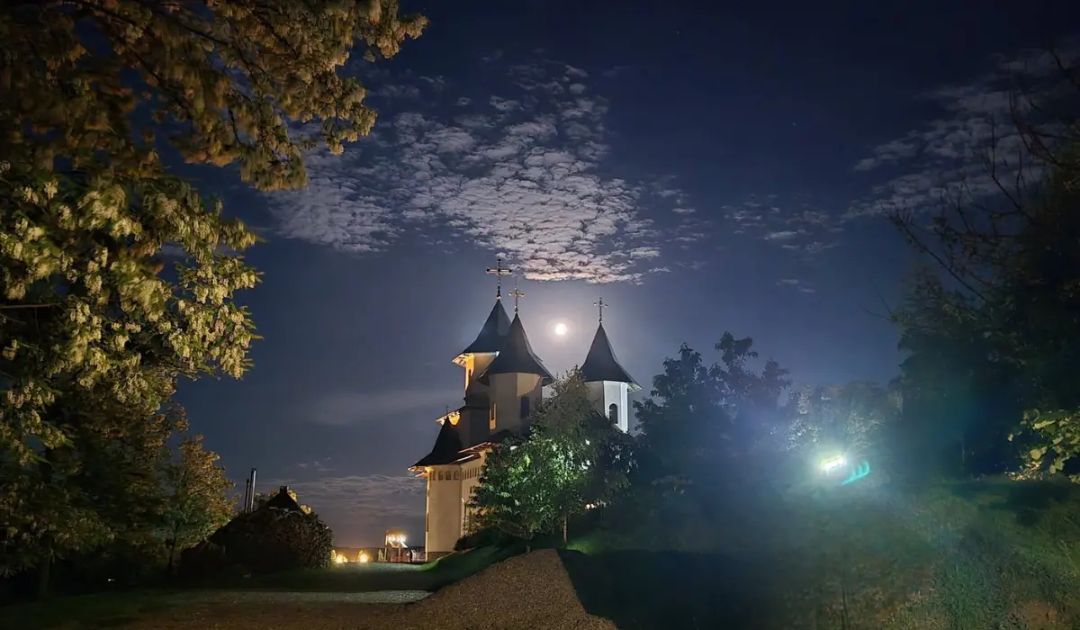 Mănăstirea Movila lui Burcel, Vaslui
