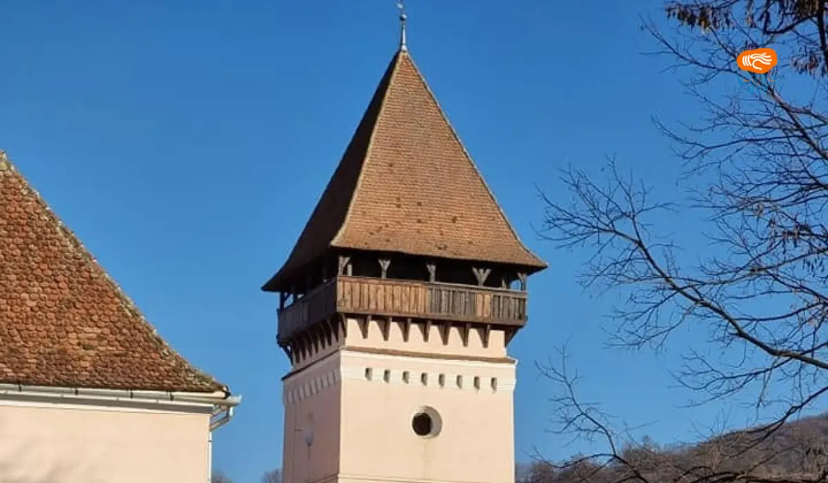 Biserica fortificată din Seleuș