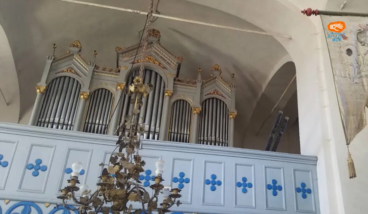 Biserica fortificată din Seleuș