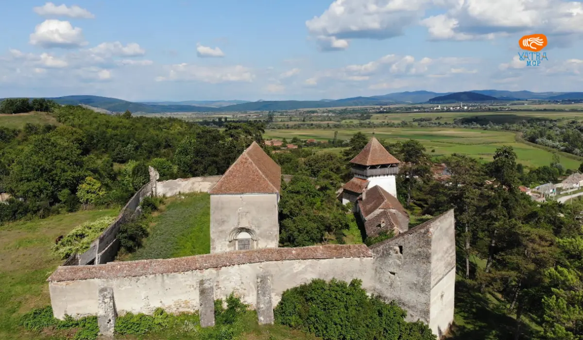 Biserica fortificată din Ungra