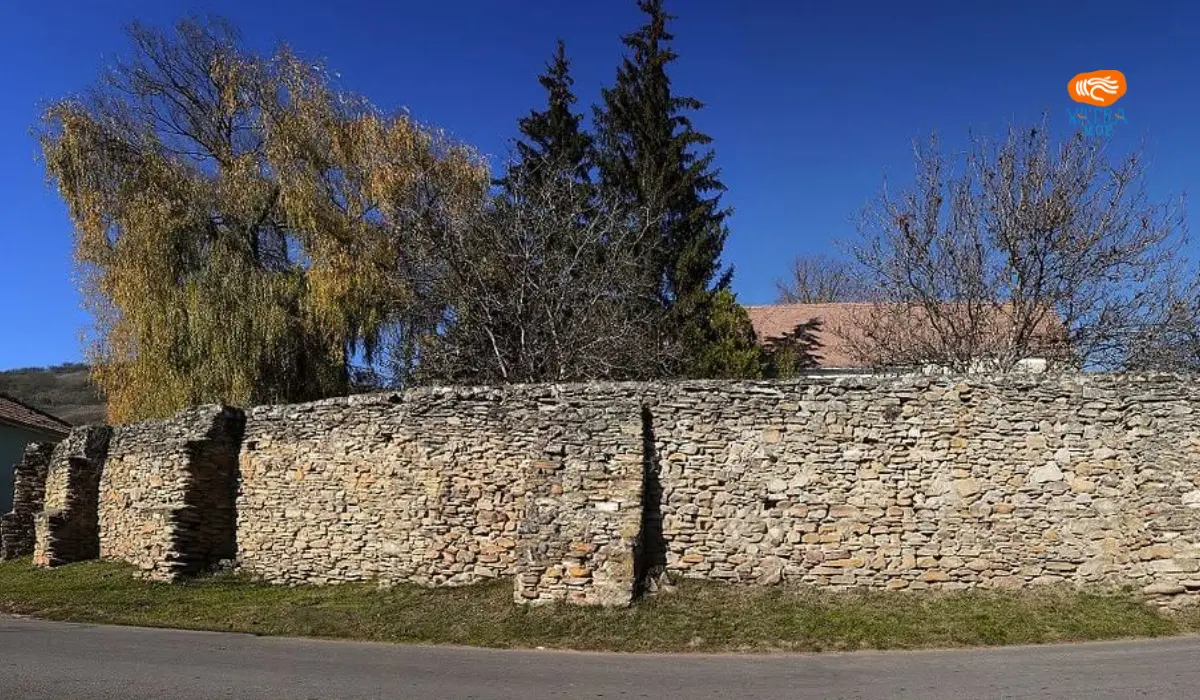 Biserica fortificată din Valea Lungă