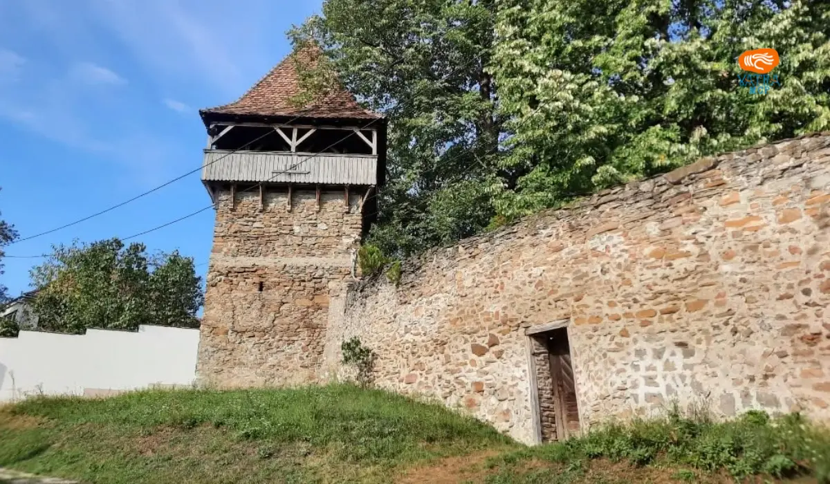Biserica fortificată din Valea Lungă