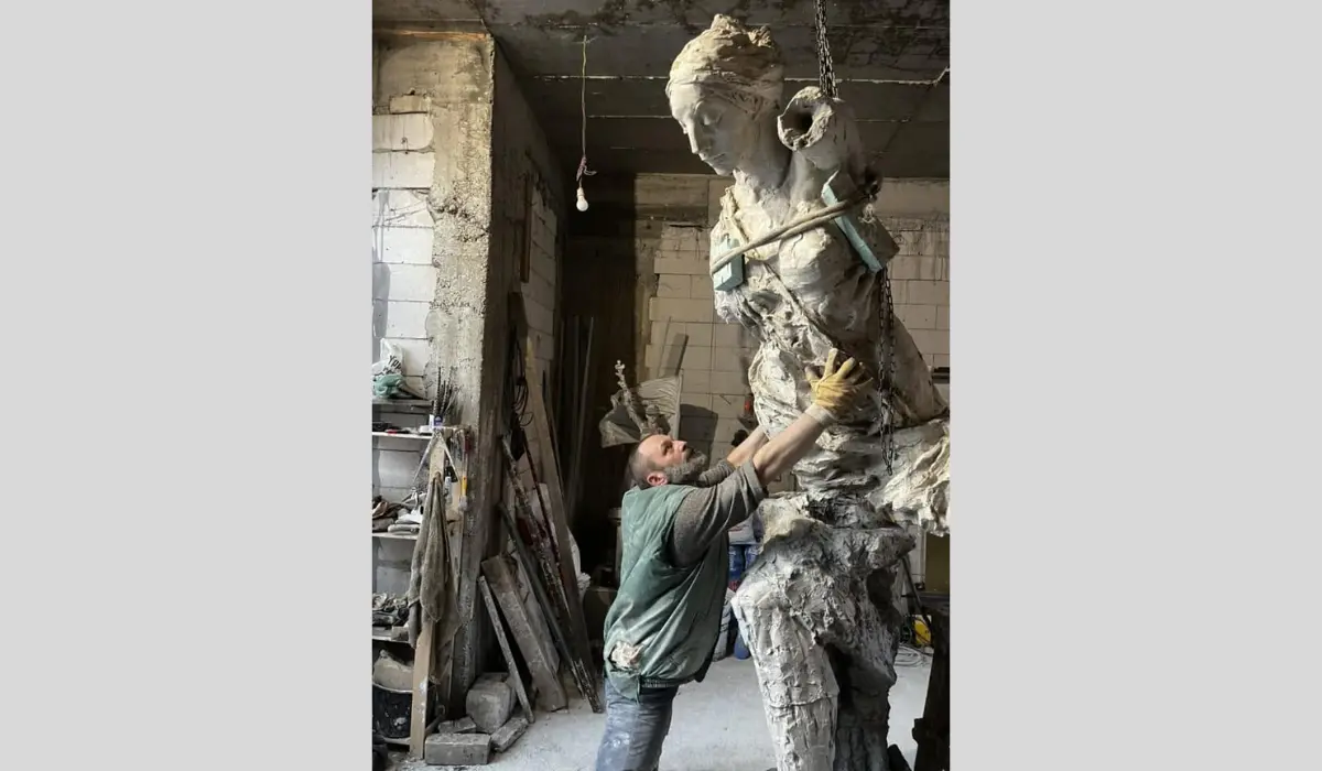 Dragoș Cătălin MUNTEANU, sculptor