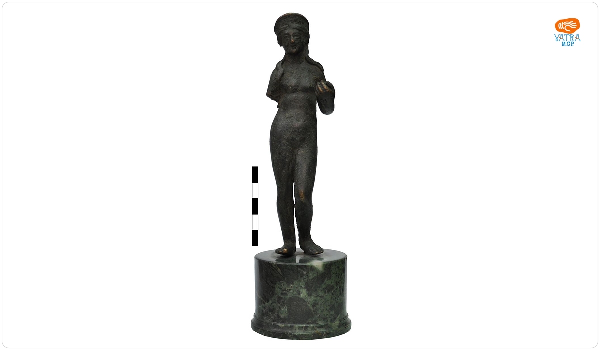 Figurină feminină