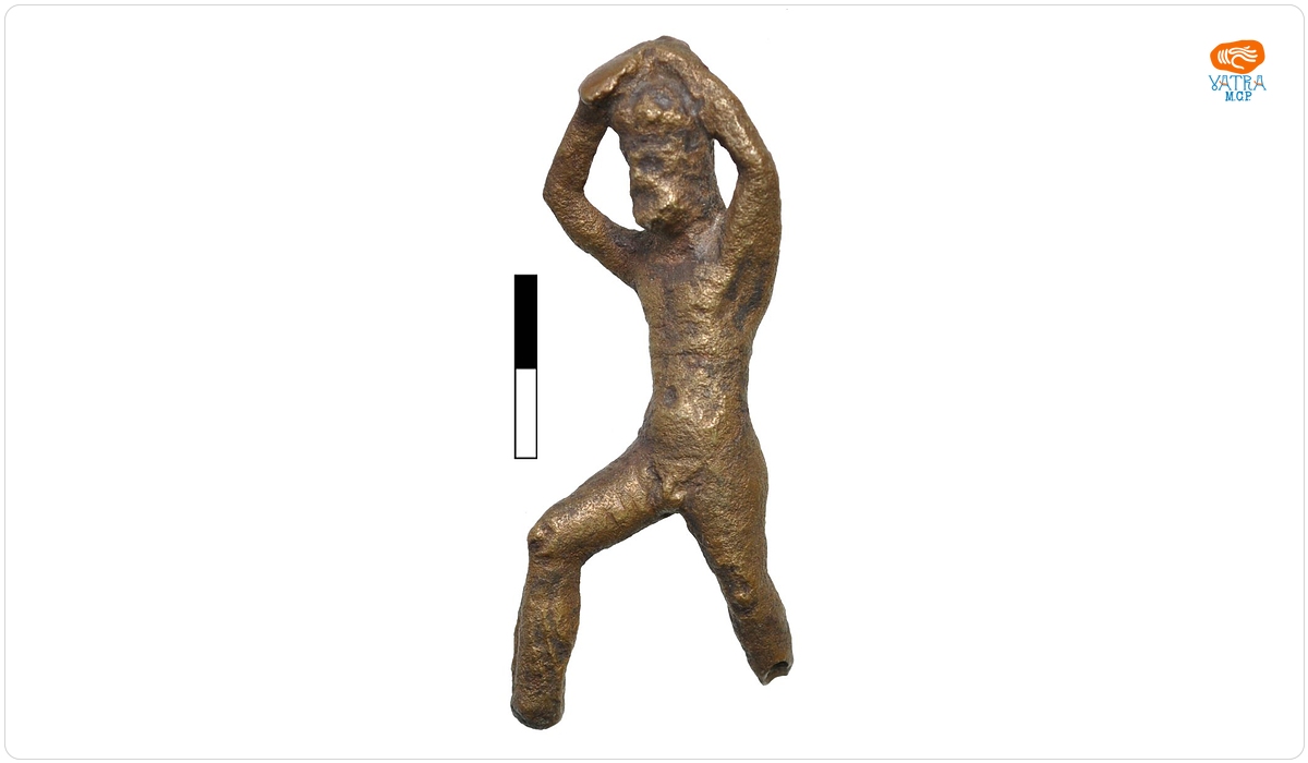 Statuetă din bronz cu reprezentarea eroului mitologic Hercule