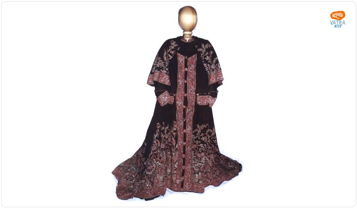 Rochie și pelerină