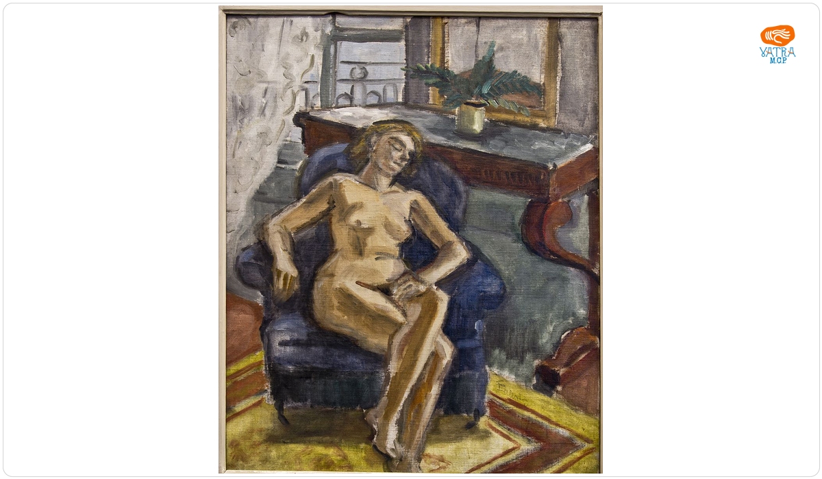 Nud pe fotoliu albastru