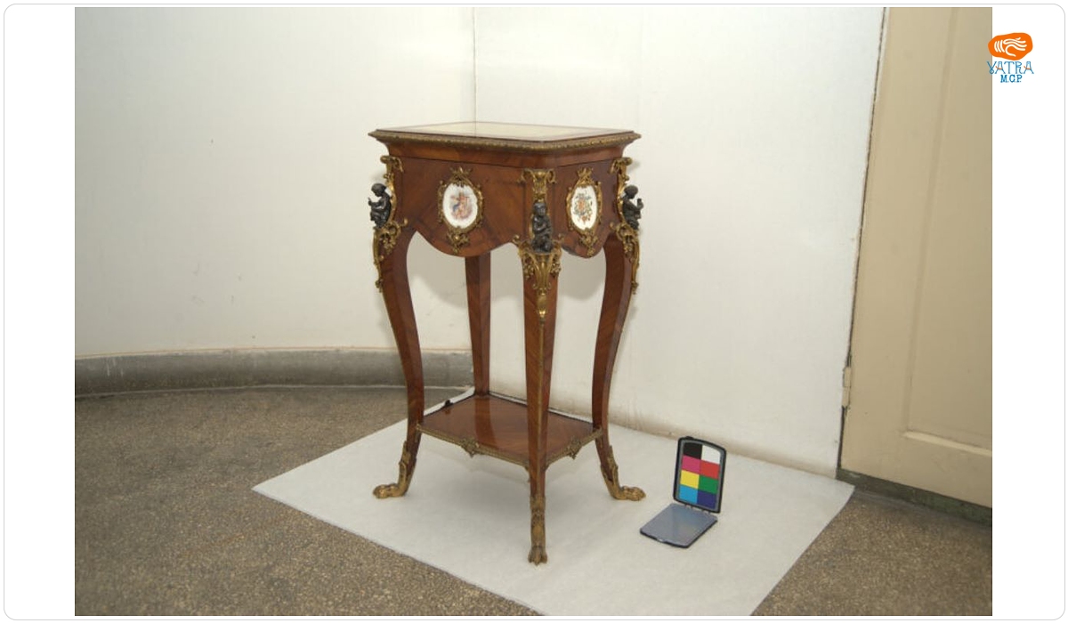 Casetă de bijuterii