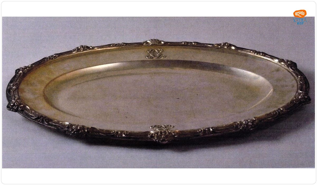 Platou oval