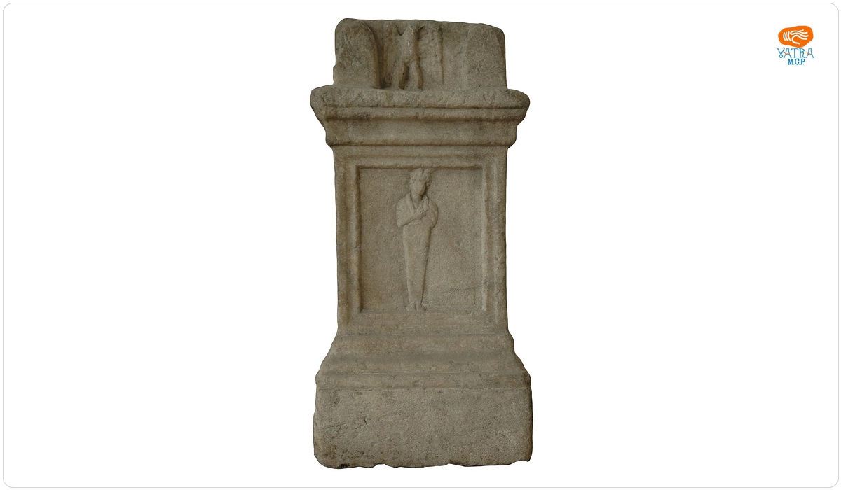 Altar votiv cu zeul egiptean Osiris