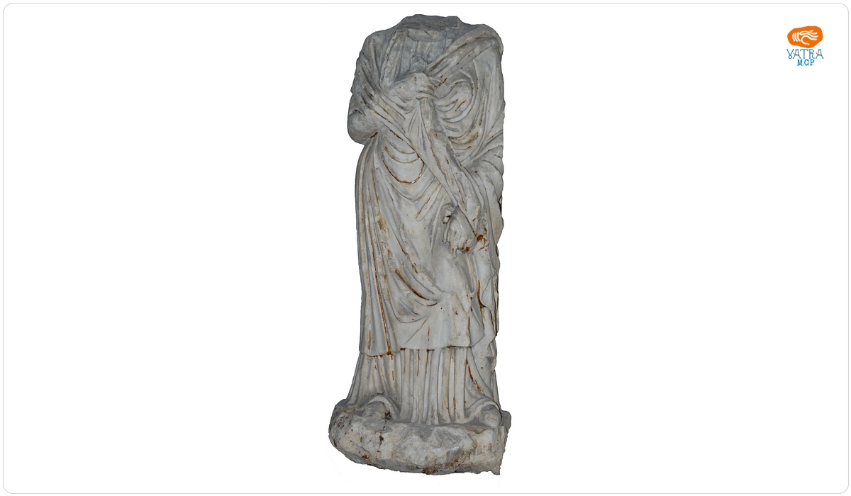 Statuie feminină drapată, La Grande Ercolanese