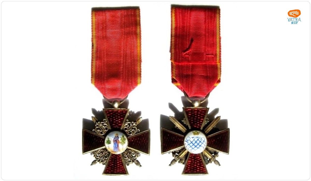 Ordinul rusesc imperial Sfânta Anna model militar, de război, Clasa III-a cu spade