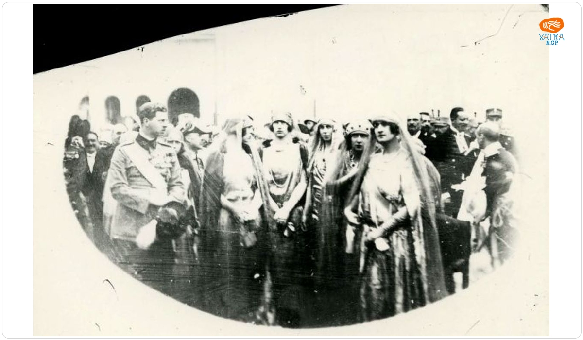Prințul Carol și sora sa, Regina Elisabeta (Regină a Greciei)