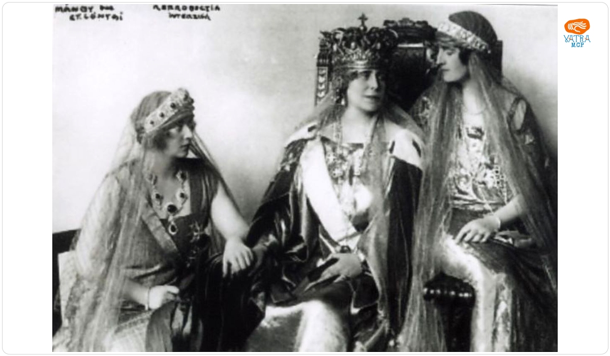 Mandy & Lonyai — Regina Maria a României, alături de fiicele sale, Regina Elisabeta a Greciei și regina Maria a Iugoslaviei, la Marea Încoronare de la Alba-Iulia, din 15 octombrie 1922