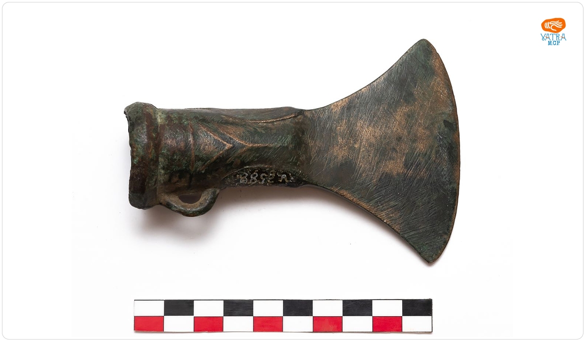 Celt din bronz
