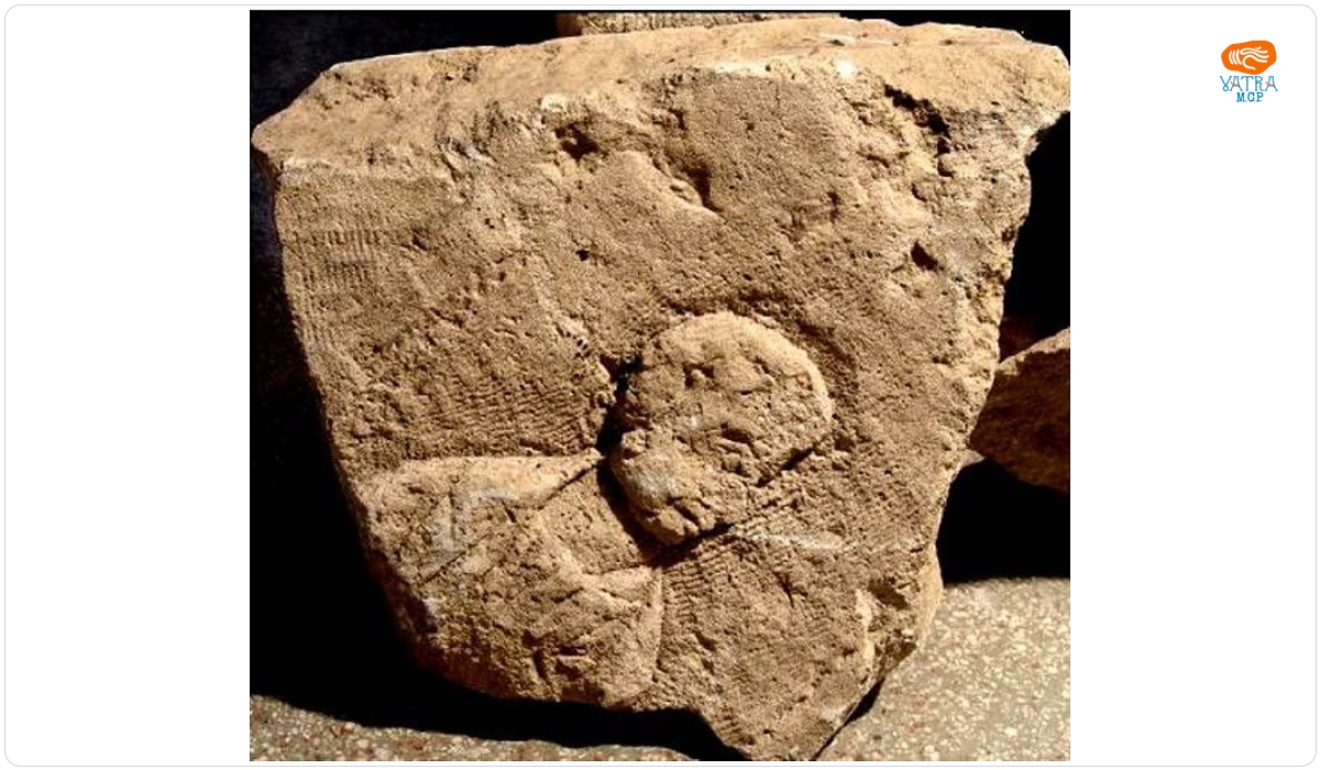 Fragment de stelă sau perete de aedicula funerară