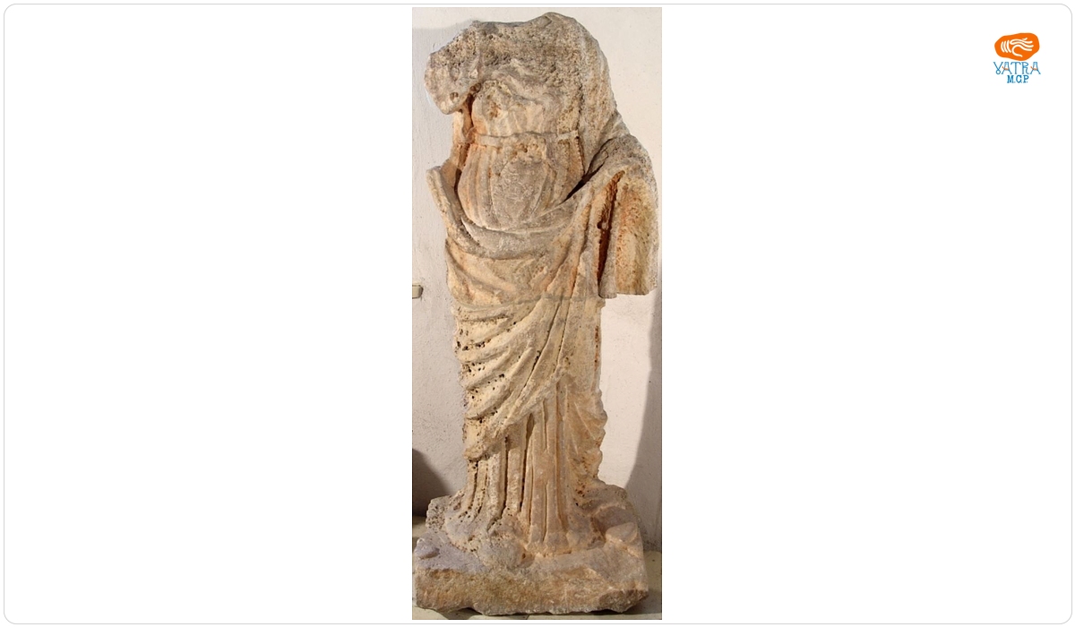 Statuie de tip Tyche-Fortuna