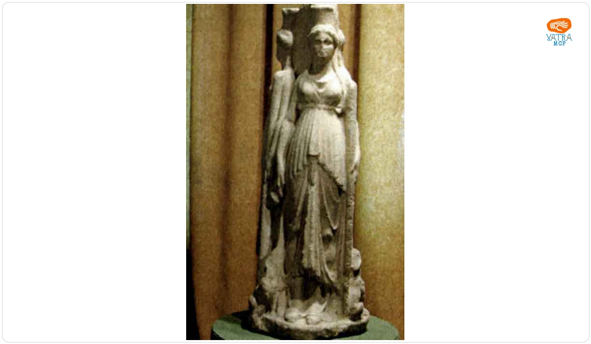 Hecate Triformis