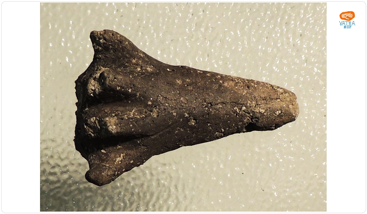 Fragment statuetă antropomorfă