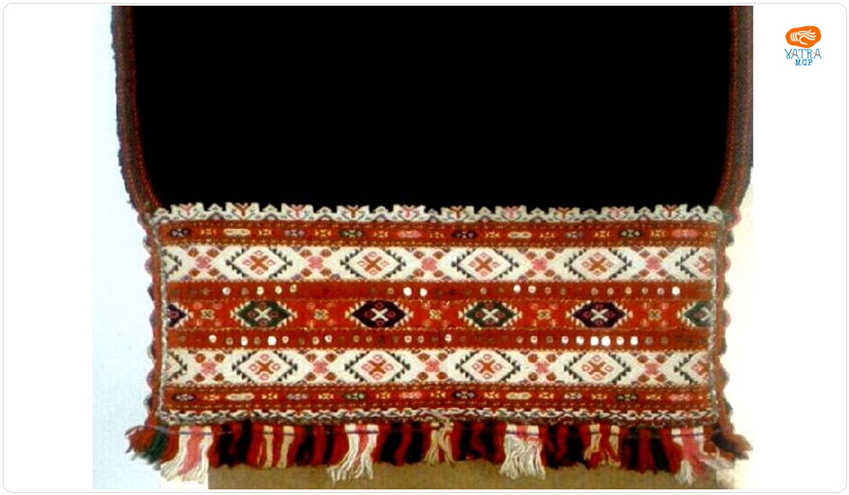 Domnica Beldean — Cătrință cu trup vânăt