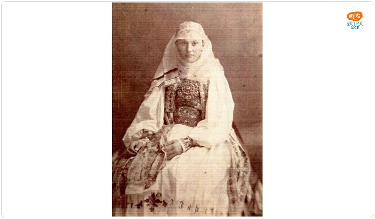 Săsoaică în costum de sărbătoare din Șelimbăr