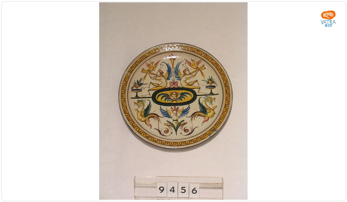 Farfurie decorativă