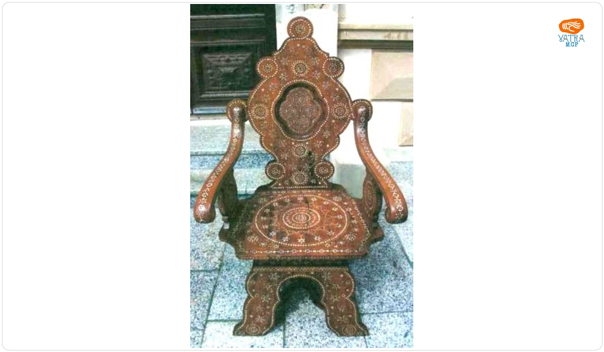 Scaun cu brațe
