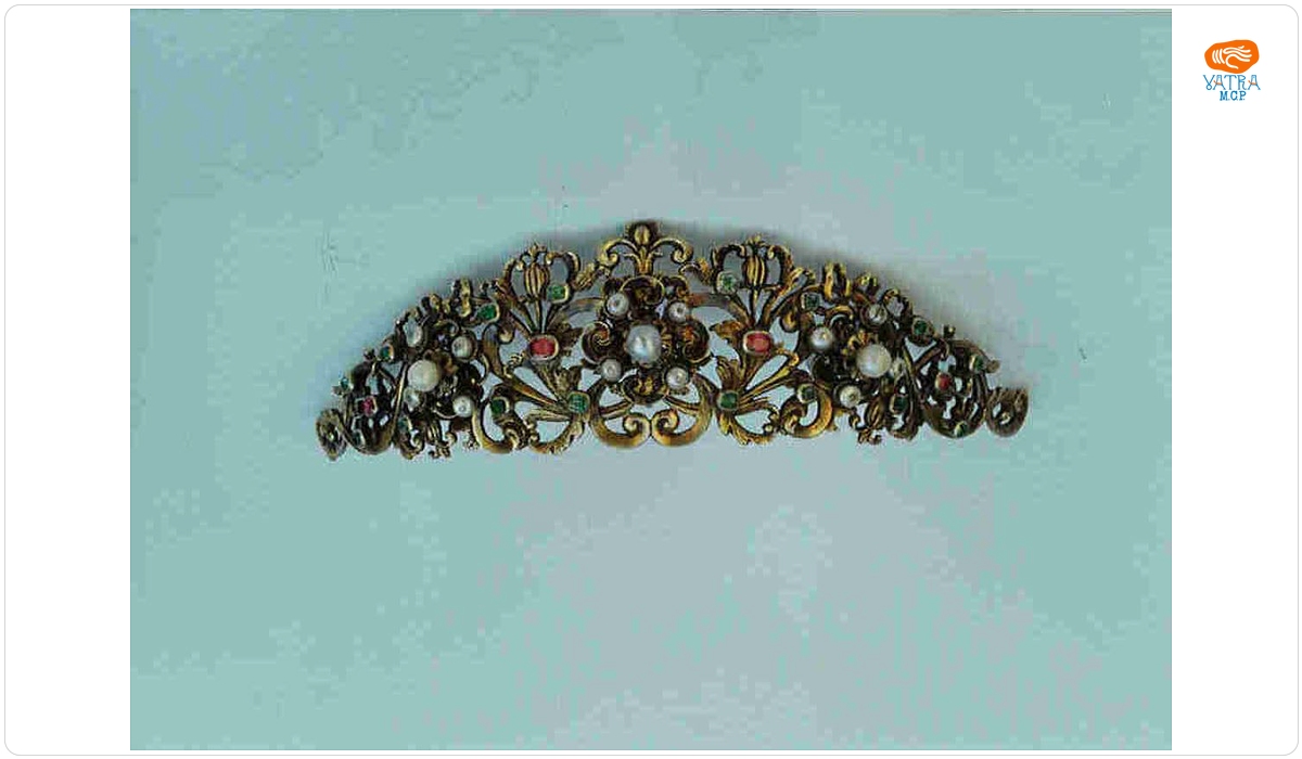 Diademă (fragment)