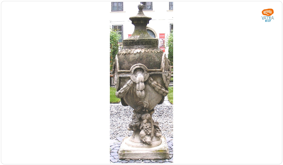 Vază