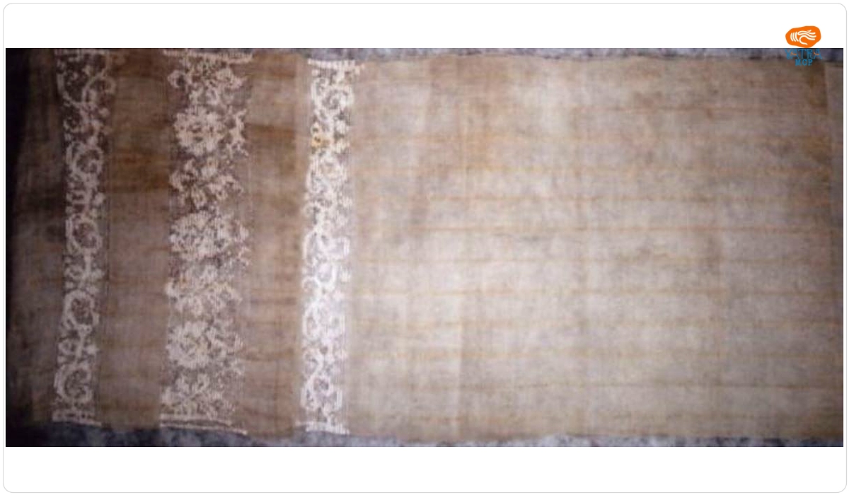 Maramă cu broderie