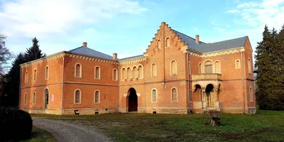Castelul Roșu, Hemeiuș, Bacău