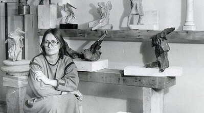 Elena HARIGA, sculptor, grafician