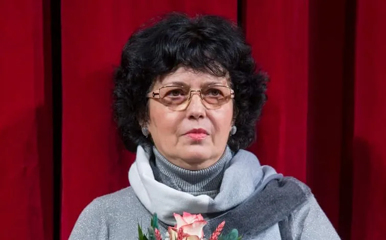 Gyöngyi U. KEREKES, sculptor