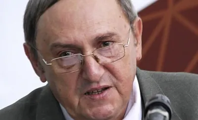 Florin MAXA, sculptor, profesor