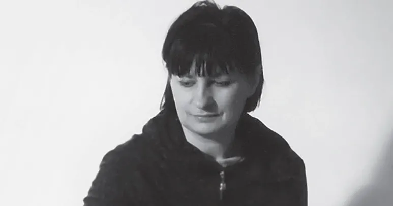 Adriana POPESCU, sculptor, sticlar