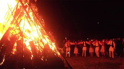 Hai la Focu' lui Sâmedru! Mitologia românească a rugului funerar
