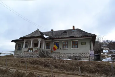 Muzeul Nicolae Frunteş, Șirnea, Brașov. Muzeu etnografic, olimpic şi de artă contemporană