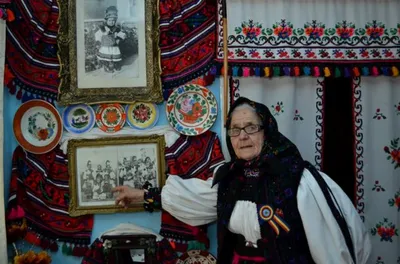 Floarea Finta, maestra costumelor populare oșenești