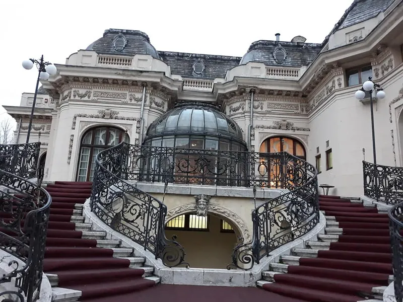 Casa Assan din Piața Lahovari, București
